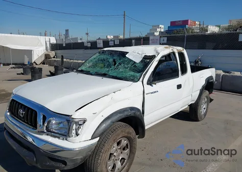2004 Toyota Tacoma из США, поврежденный, VIN 5TEWM72N44Z457769